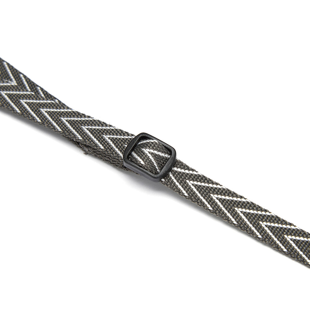 防𠝹掛繩 Cut resistant lanyard