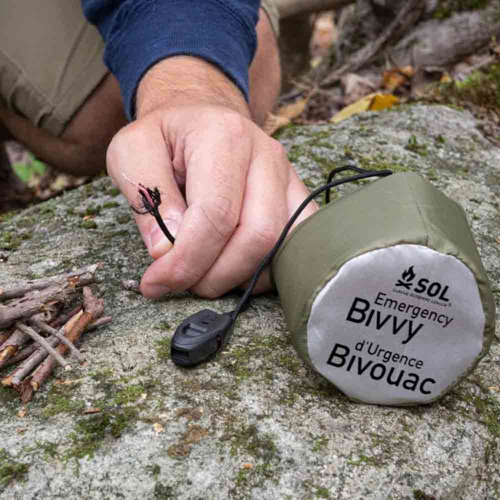 輕量化暴寒袋連哨子 Emergency Bivvy with Rescue Whistle - OD Green