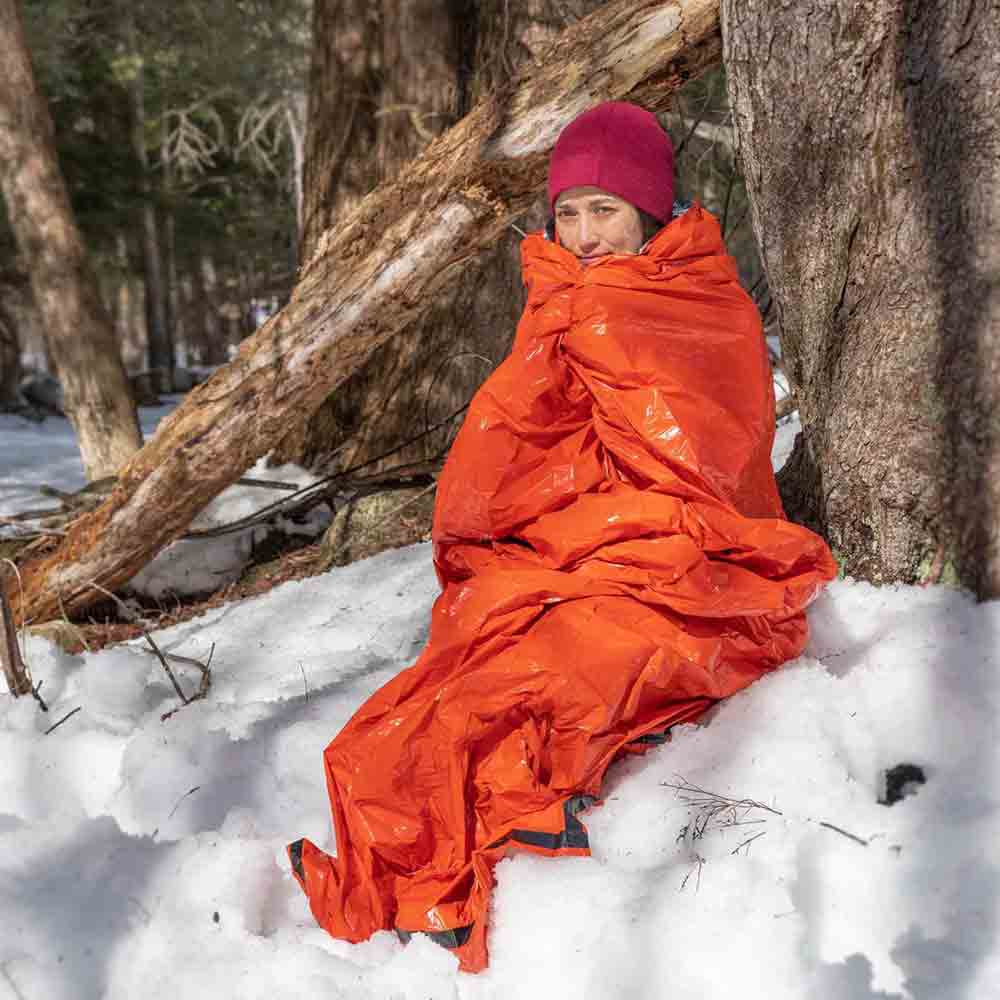 緊急暴寒袋連哨子 Emergency Bivvy Orange