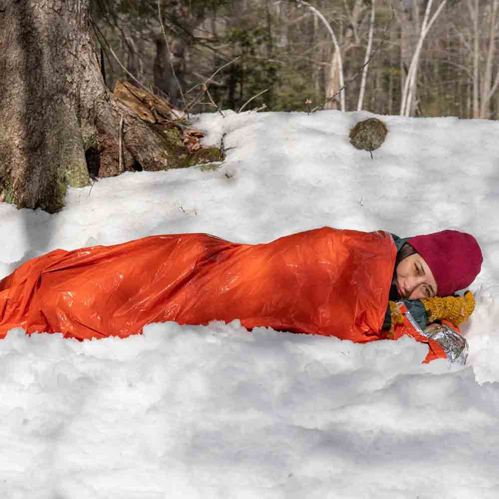 緊急暴寒袋連哨子 Emergency Bivvy Orange