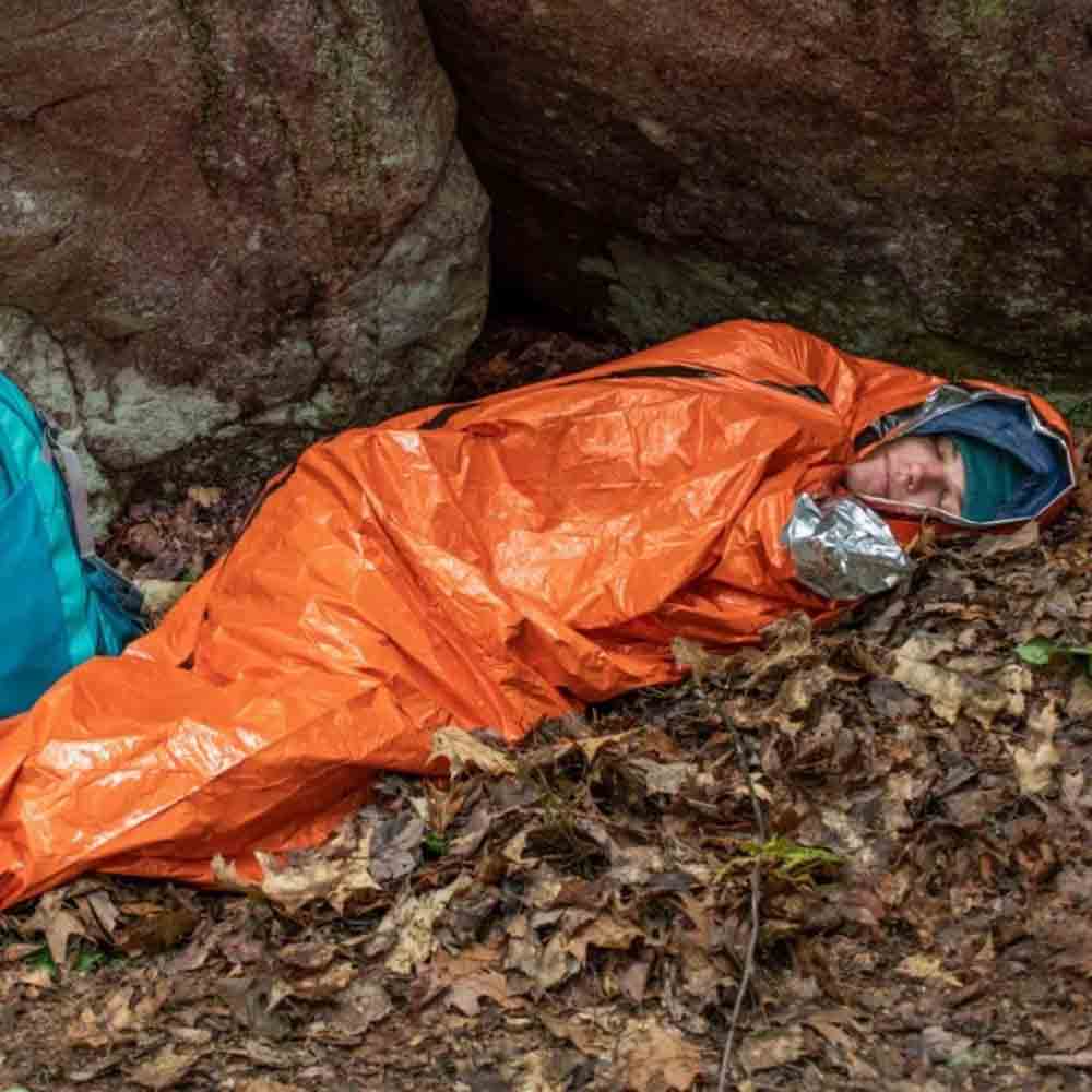 緊急暴寒袋連哨子 Emergency Bivvy Orange