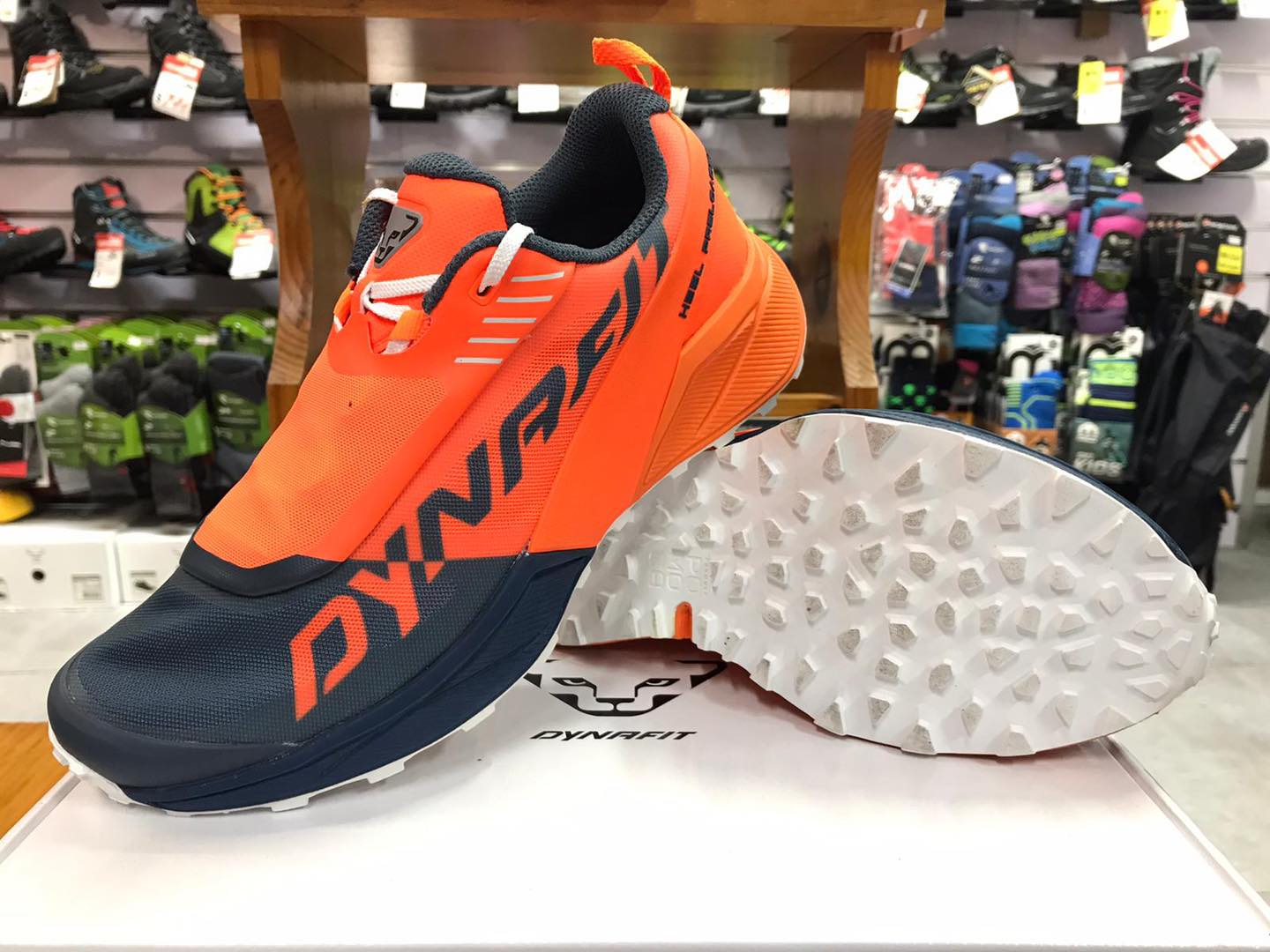 男裝越野跑鞋 Ultra 100