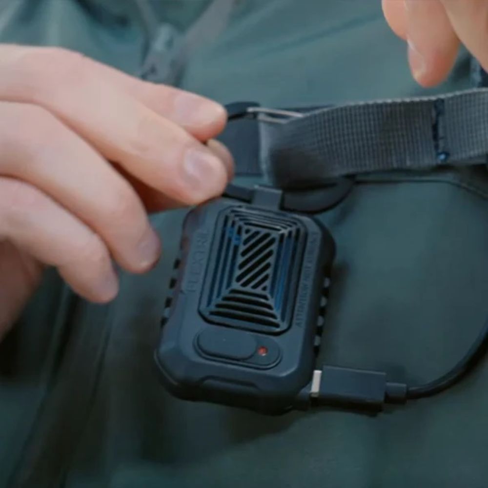 手提超輕迷你驅蚊機 Light Repel 附送蚊片